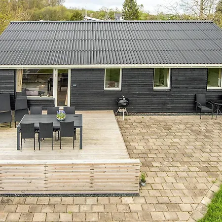 V Holiday home *